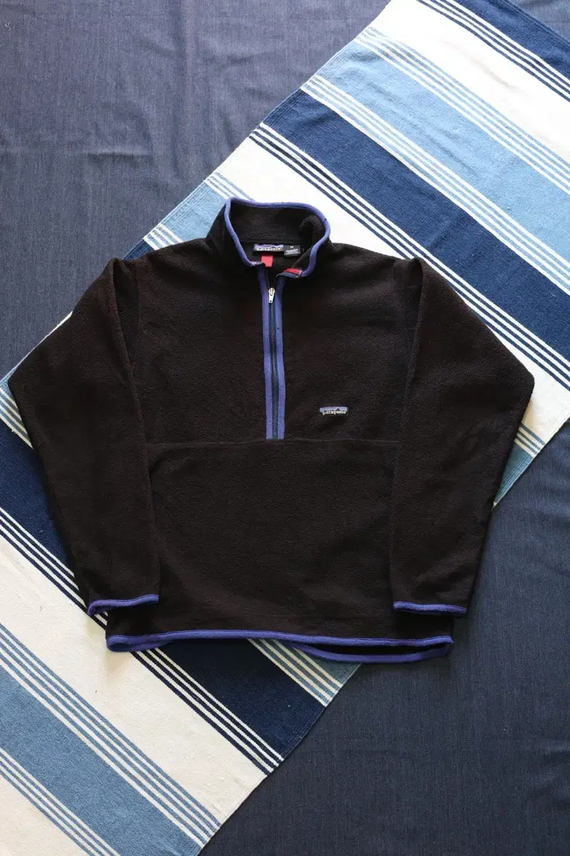 patagonia 90s marsupial fleece jacket